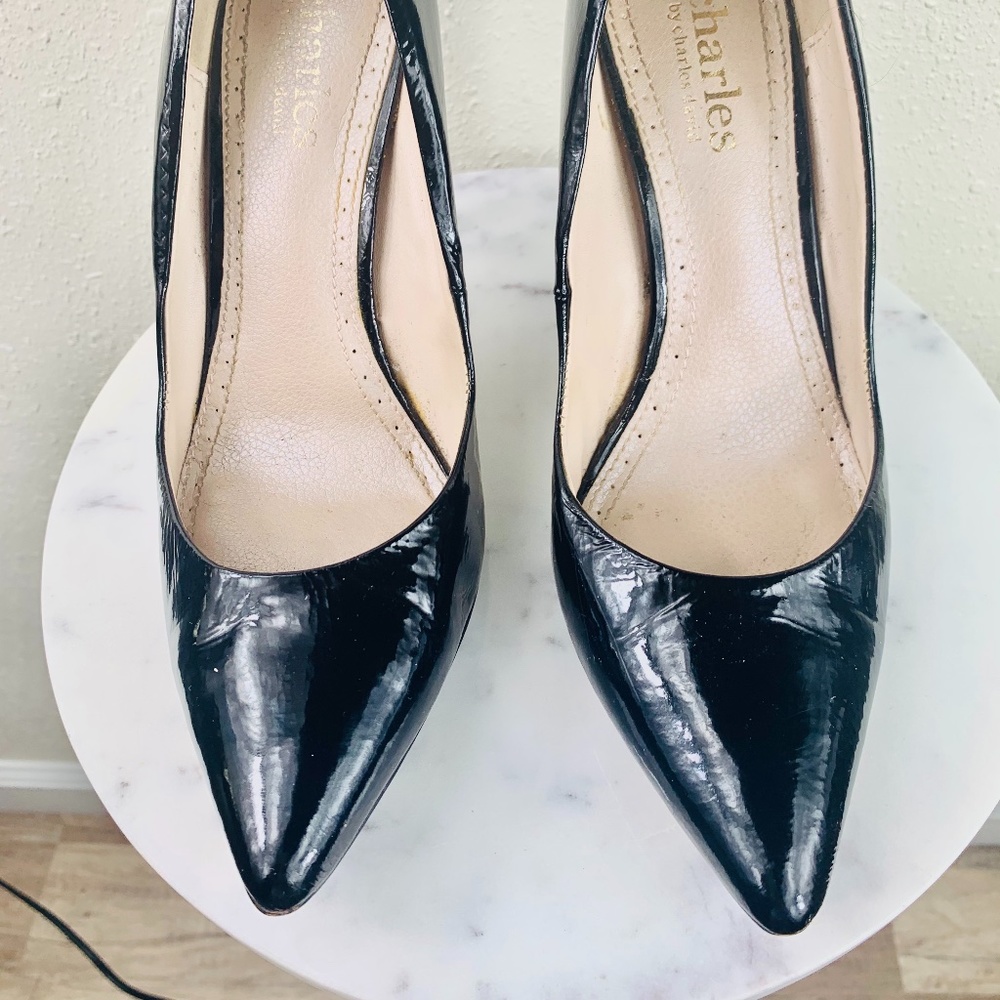 Charles David Black Pump
